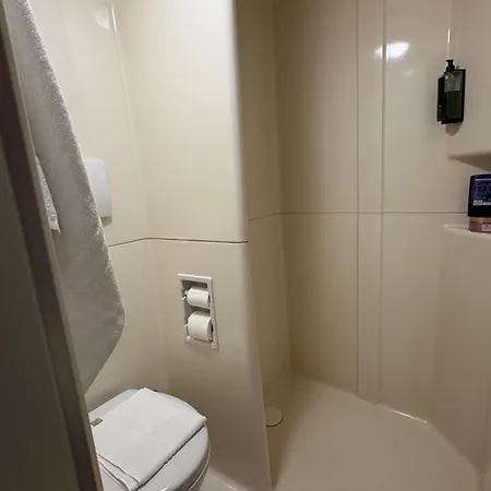 Hotel Ibis Budget 2*
